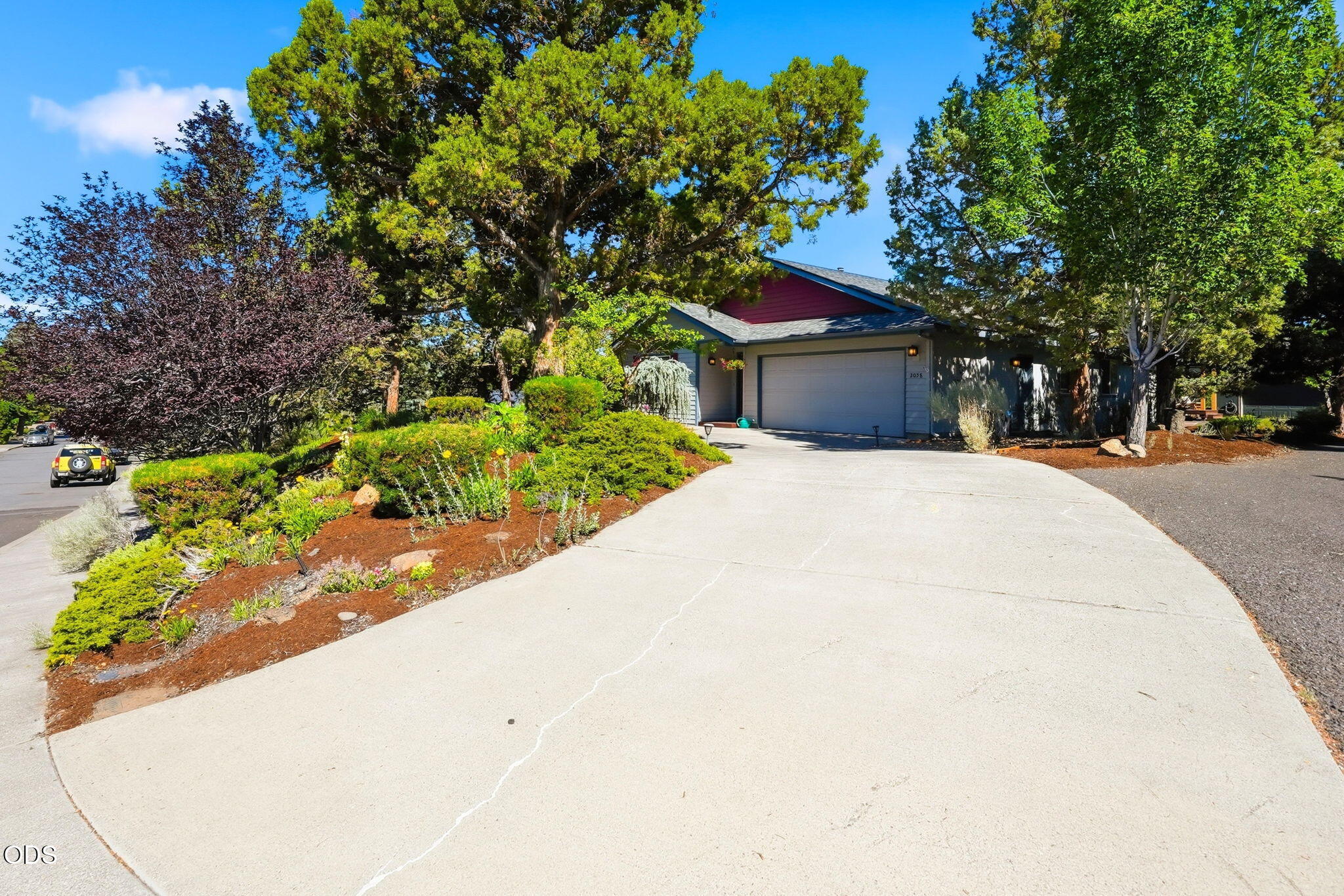 2058 NE Hollow Tree Lane