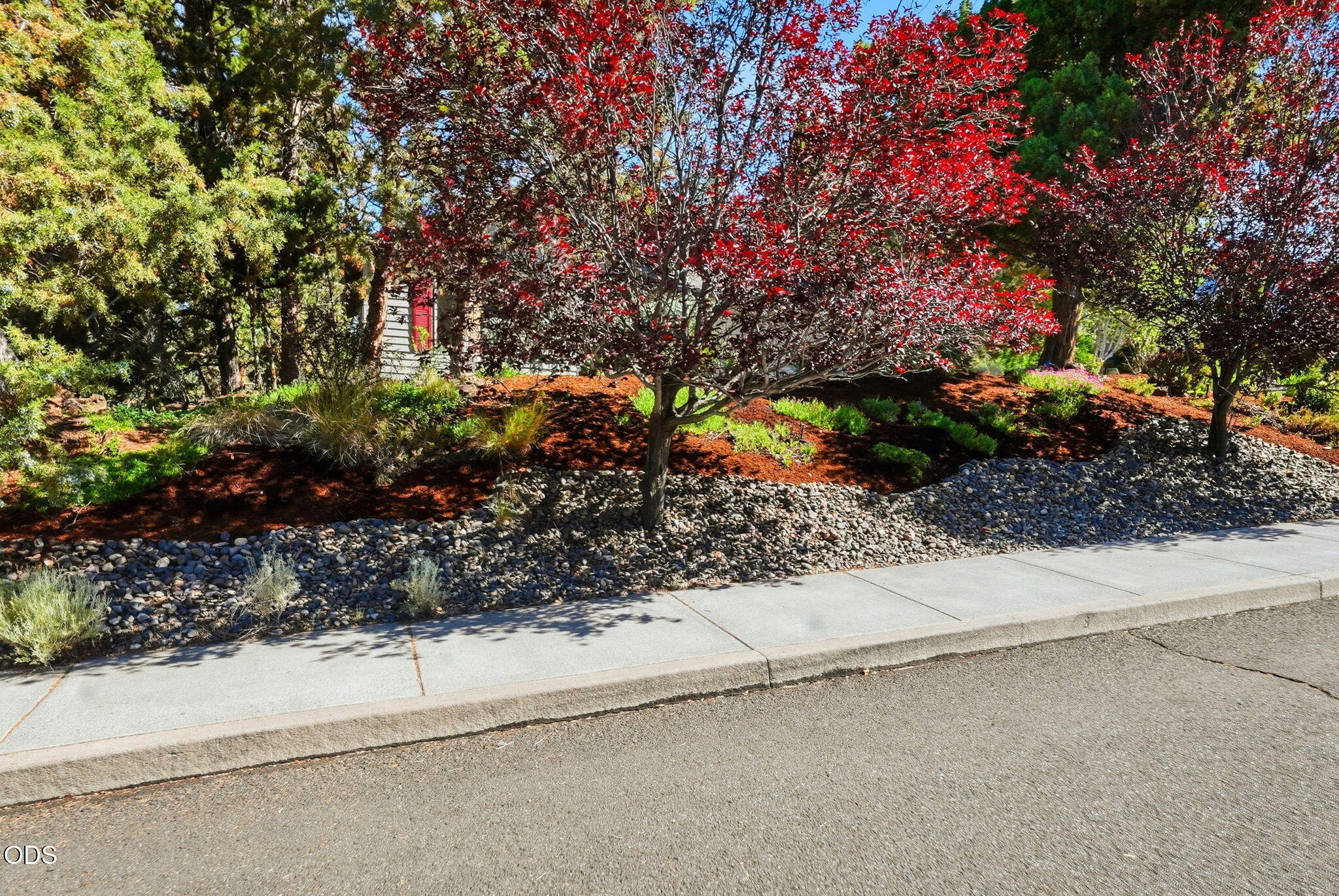 2058 NE Hollow Tree Lane
