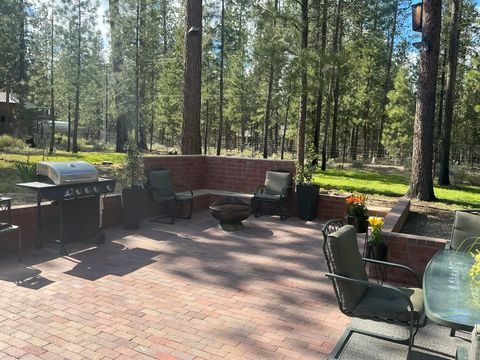 Tiny photo for 51829 Pine Loop Drive, La Pine, OR 97739 (MLS # 220221915)
