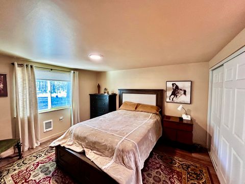 Tiny photo for 51829 Pine Loop Drive, La Pine, OR 97739 (MLS # 220221915)