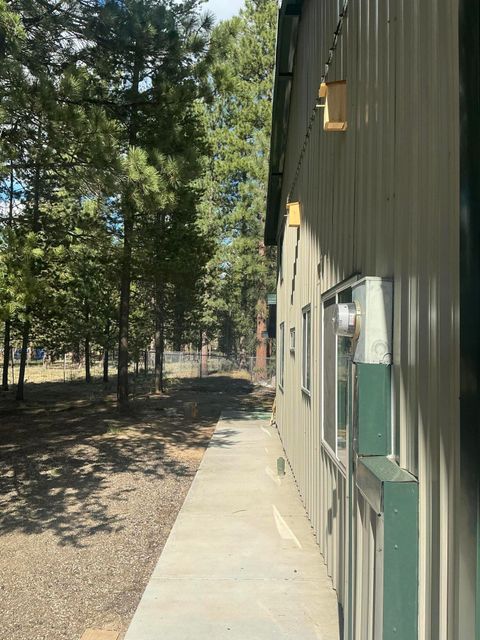 Tiny photo for 51829 Pine Loop Drive, La Pine, OR 97739 (MLS # 220221915)