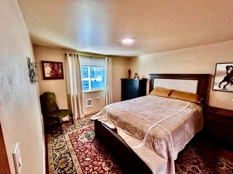 Tiny photo for 51829 Pine Loop Drive, La Pine, OR 97739 (MLS # 220221915)