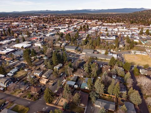 Tiny photo for 558 NE Lafayette Avenue, Bend, OR 97701 (MLS # 220217414)