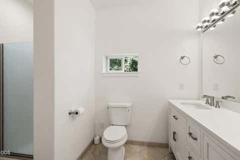 Tiny photo for 1184 Rutherford Drive, Medford, OR 97504 (MLS # 220226317)