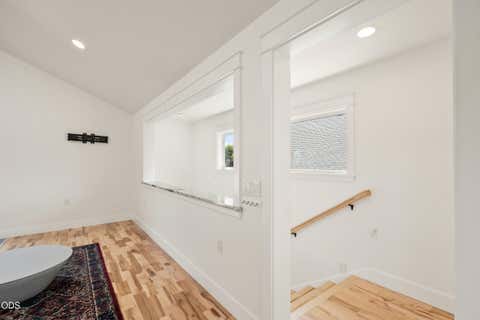 Tiny photo for 1184 Rutherford Drive, Medford, OR 97504 (MLS # 220226317)