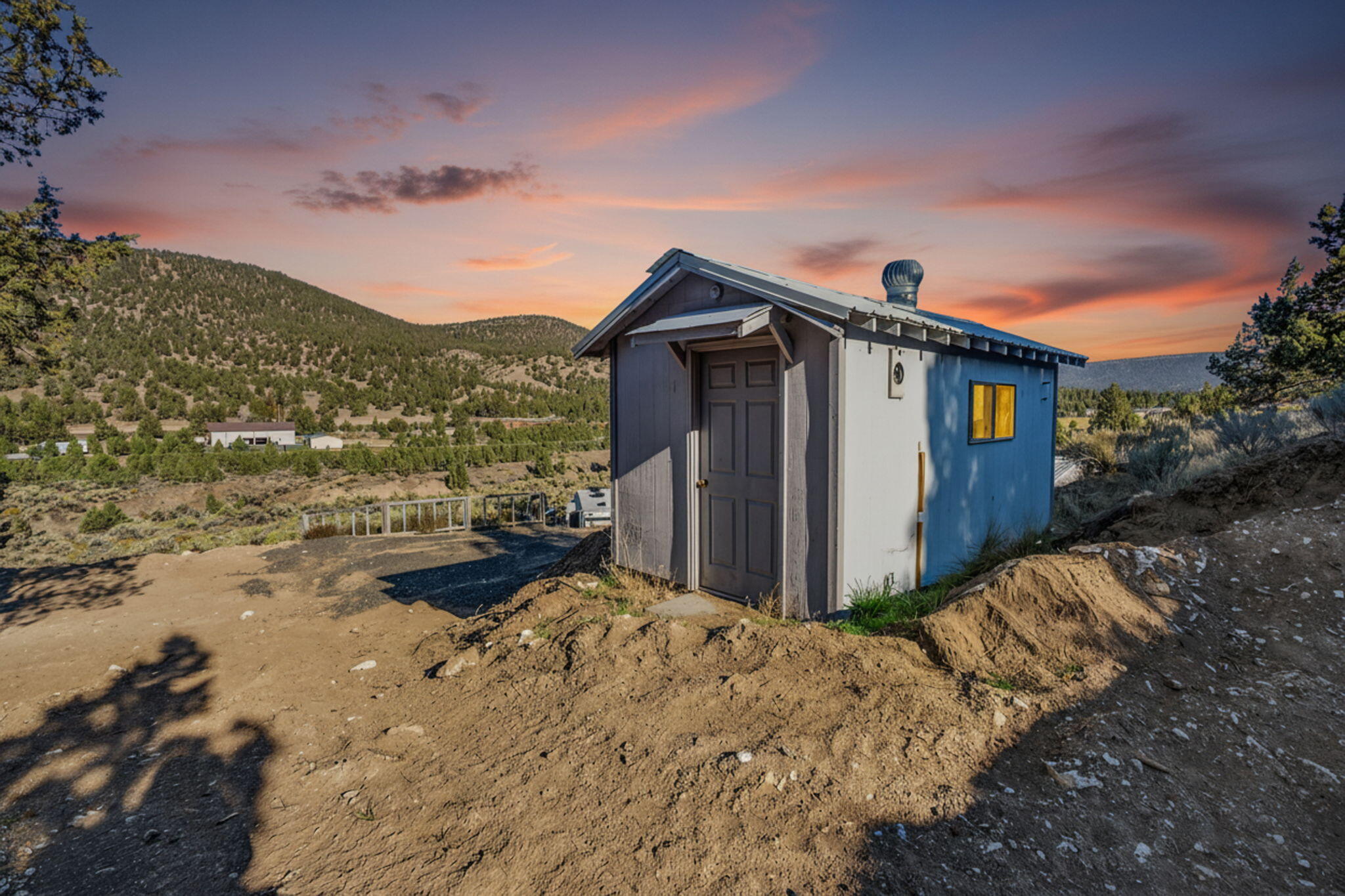 Juniper Hills - Land