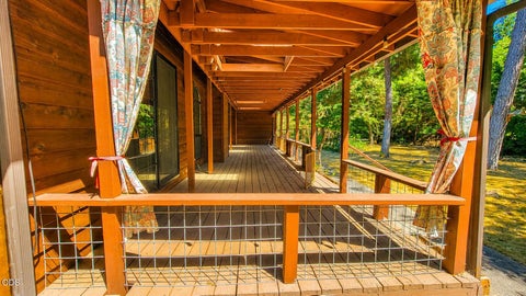 Tiny photo for 220 Osprey Glen Lane, Grants Pass, OR 97526 (MLS # 220223520)