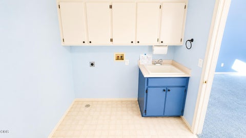 Tiny photo for 220 Osprey Glen Lane, Grants Pass, OR 97526 (MLS # 220223520)