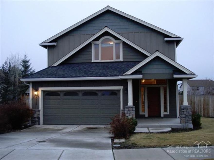 Introducing Rabbit Hills, a new NE Bend Community of custom homes located near Juniper Ridge and all North end shopping and dining. Prairie style home with Cascade Mtn Views. 3Bd/ 2 1/2 Bath, open great room floor plan; kitchen w/granite tile counters, stainless appliances, breakfast bar area, Cypress Hardwood flooring in entry, kitchen and dining area; Gas F/P in great room, spacious vaulted master suite with mountain views. Large level fenced corner lot.