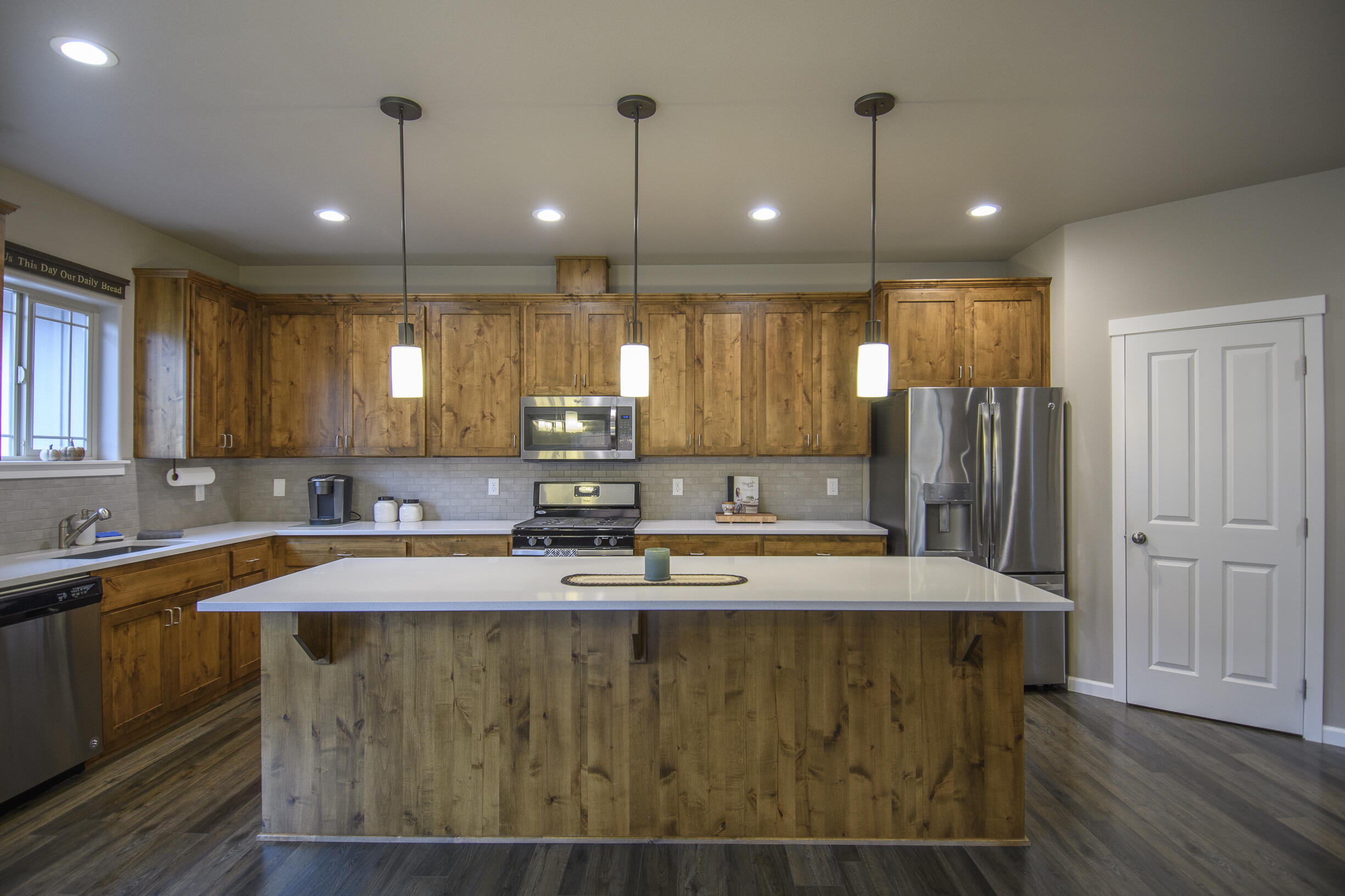 Kian Canyon - Residential