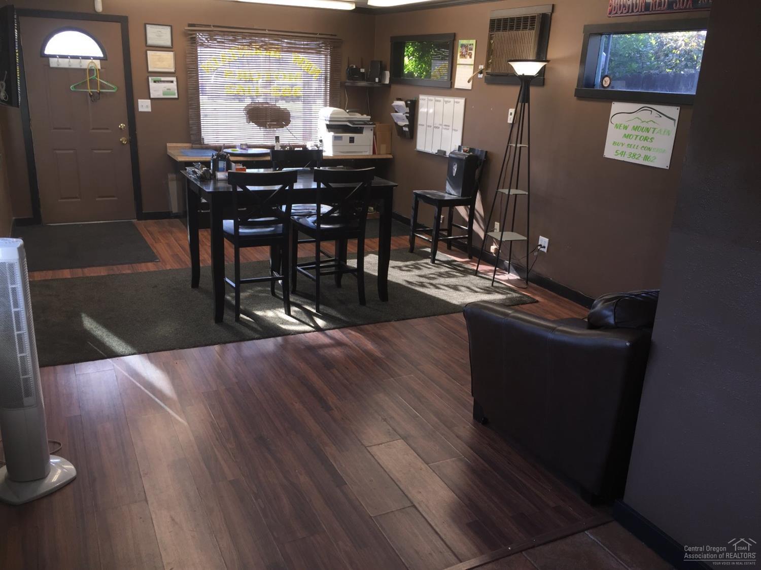 CLAB - Commercial Sale