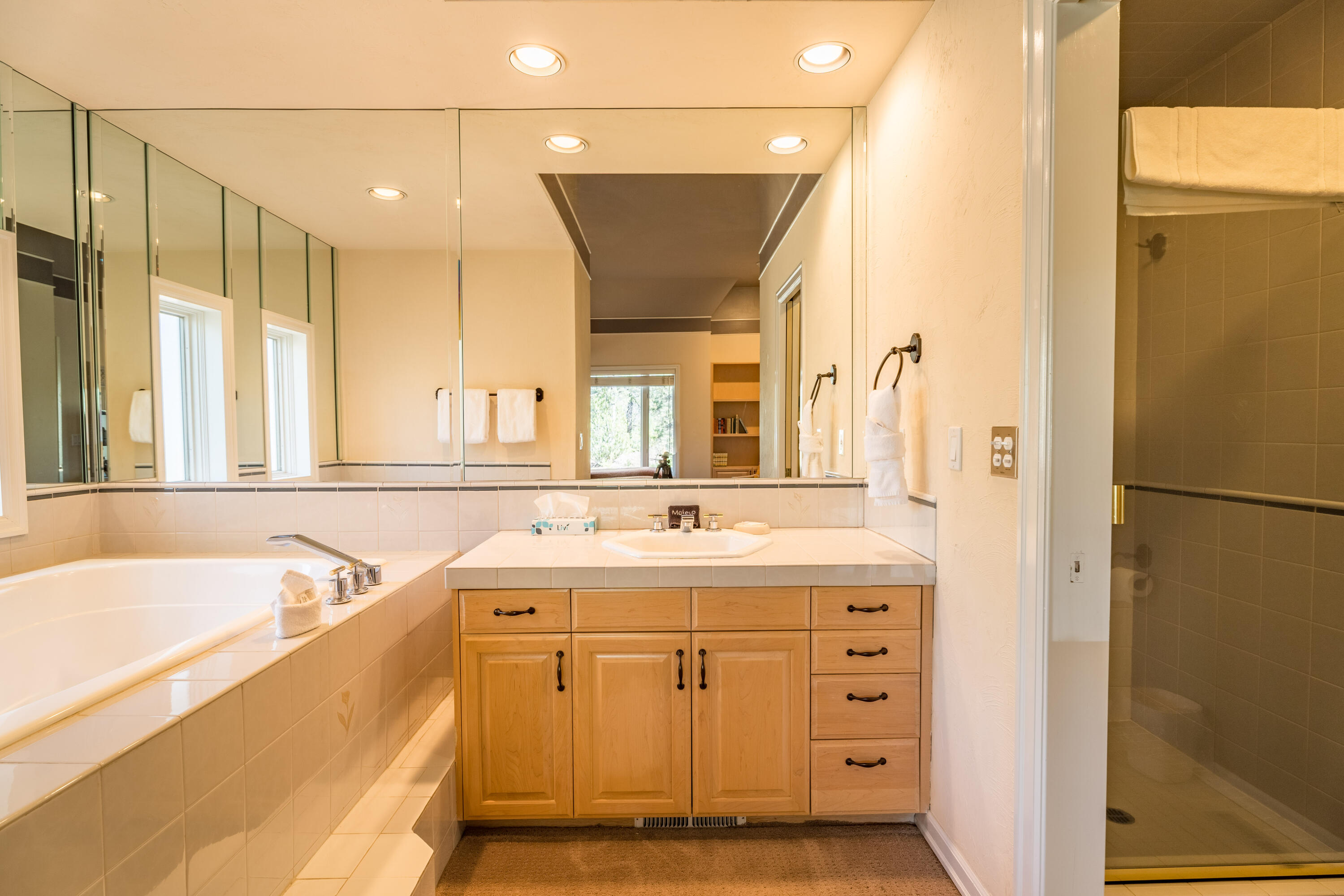 StoneTH - Residential