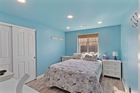 Tiny photo for 404 Lindilu Lane, Cave Junction, OR 97523 (MLS # 220217620)