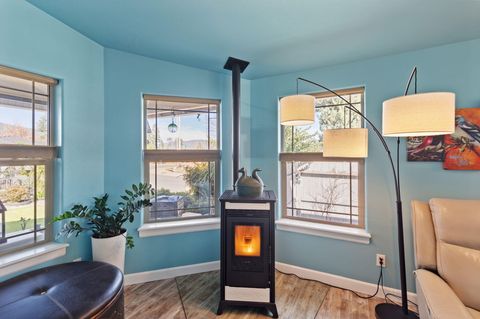 Tiny photo for 404 Lindilu Lane, Cave Junction, OR 97523 (MLS # 220217620)