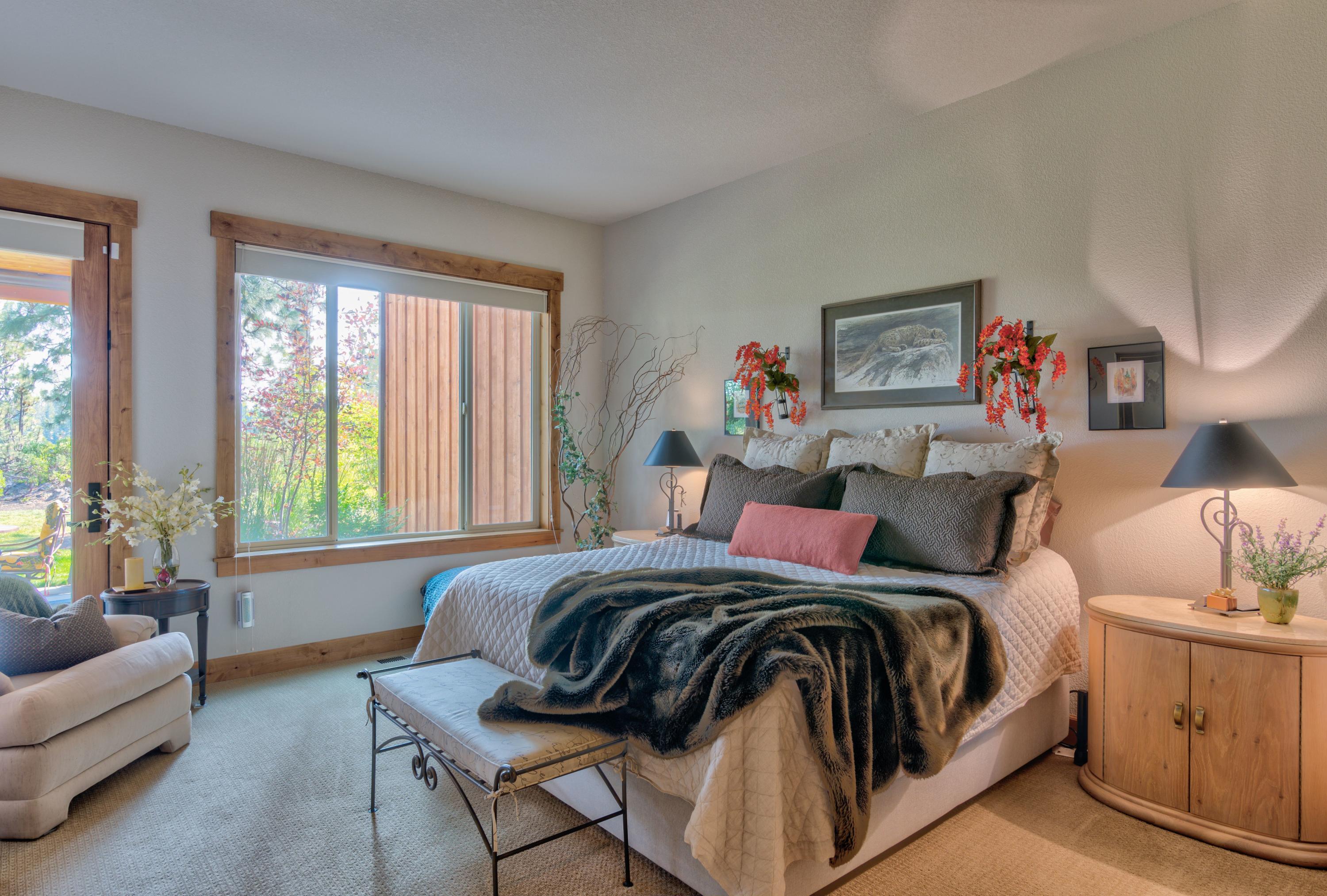 PointsWest - Residential