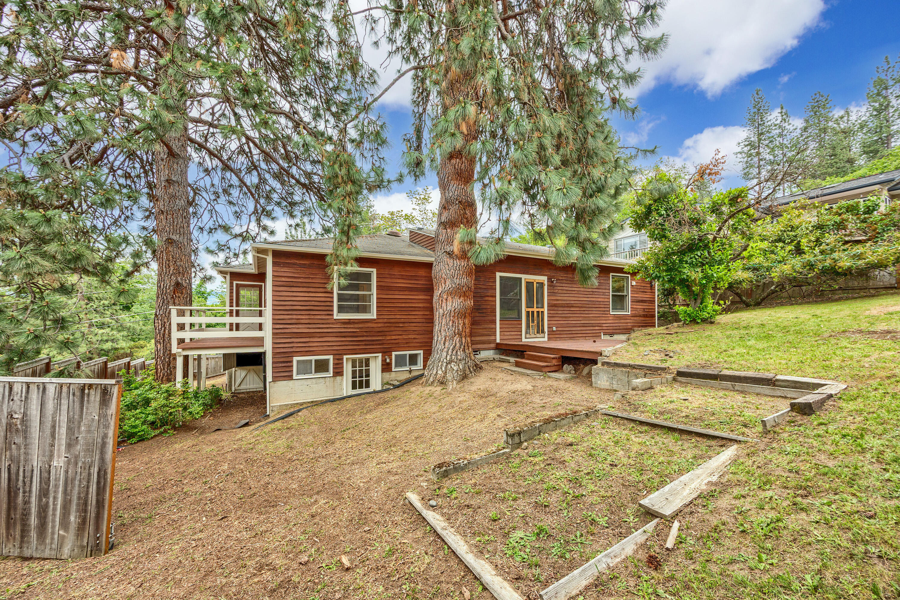 Mountain Pines - Residential