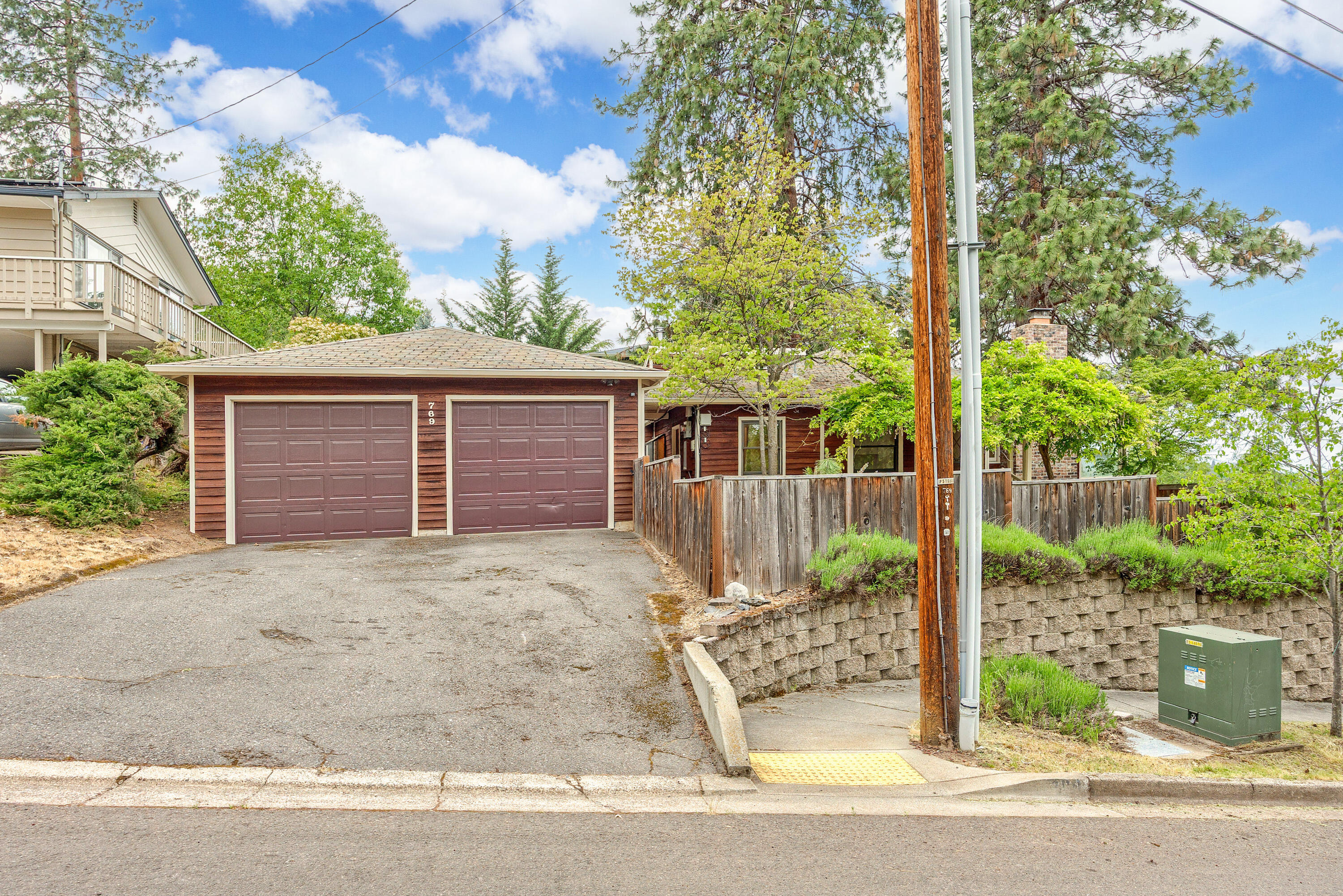 Mountain Pines - Residential