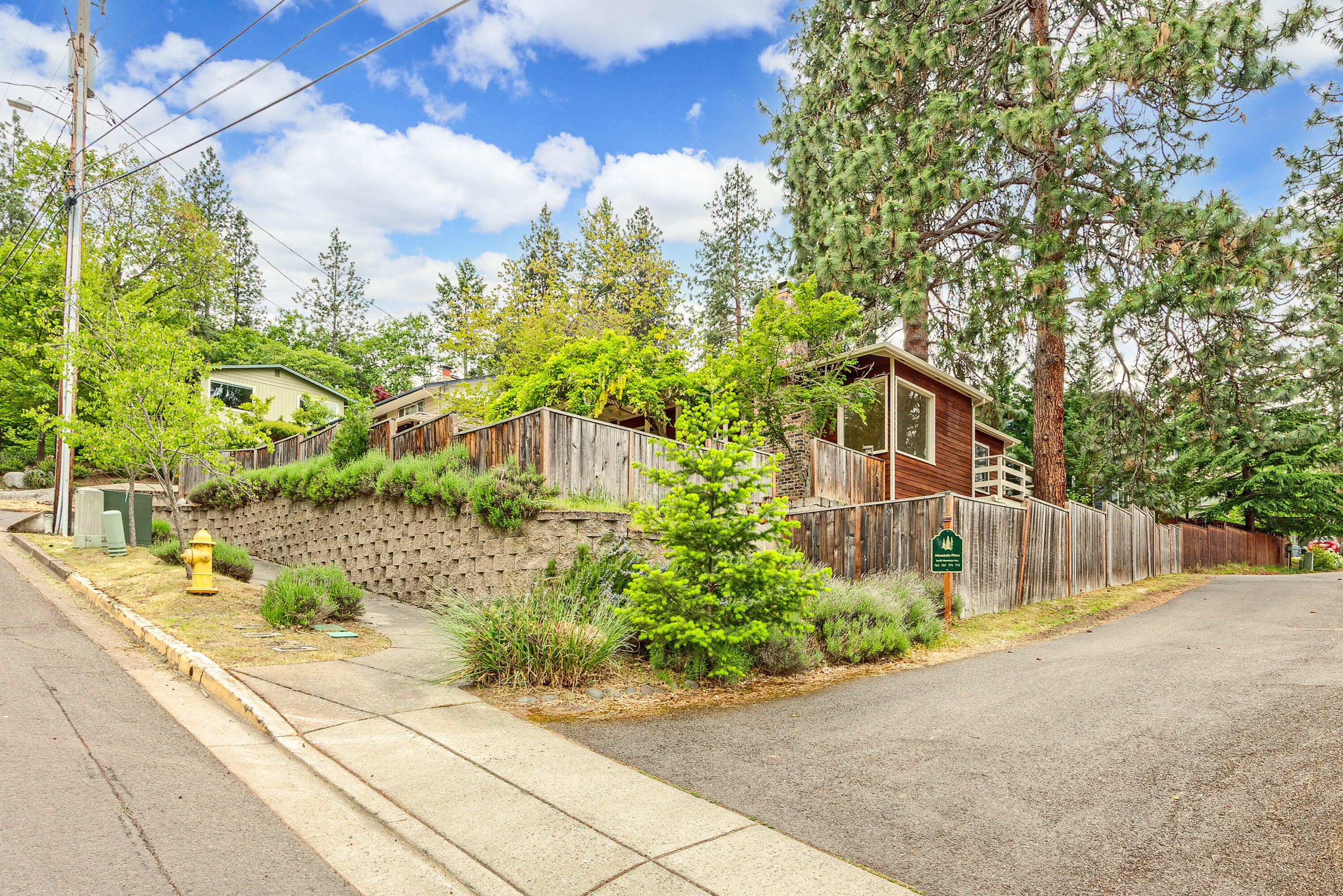 Mountain Pines - Residential