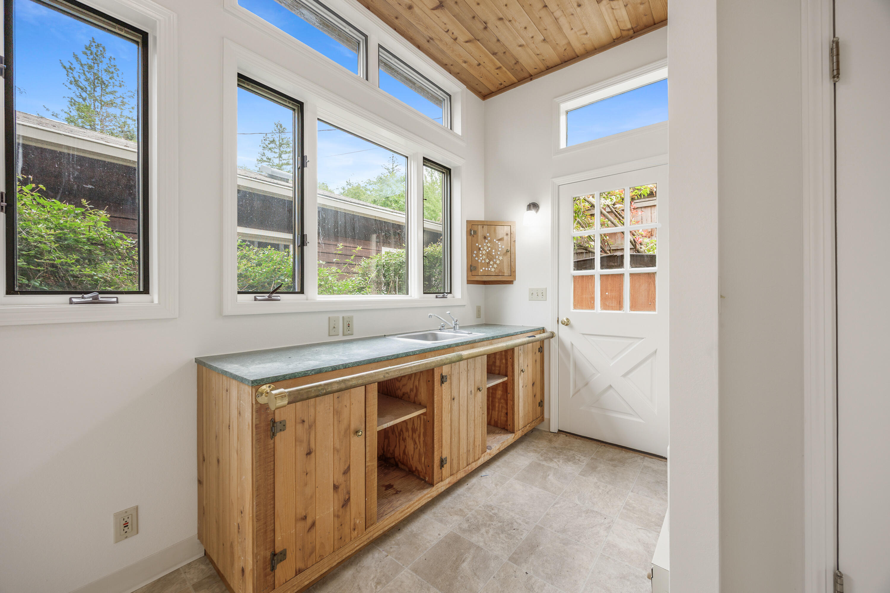 Mountain Pines - Residential