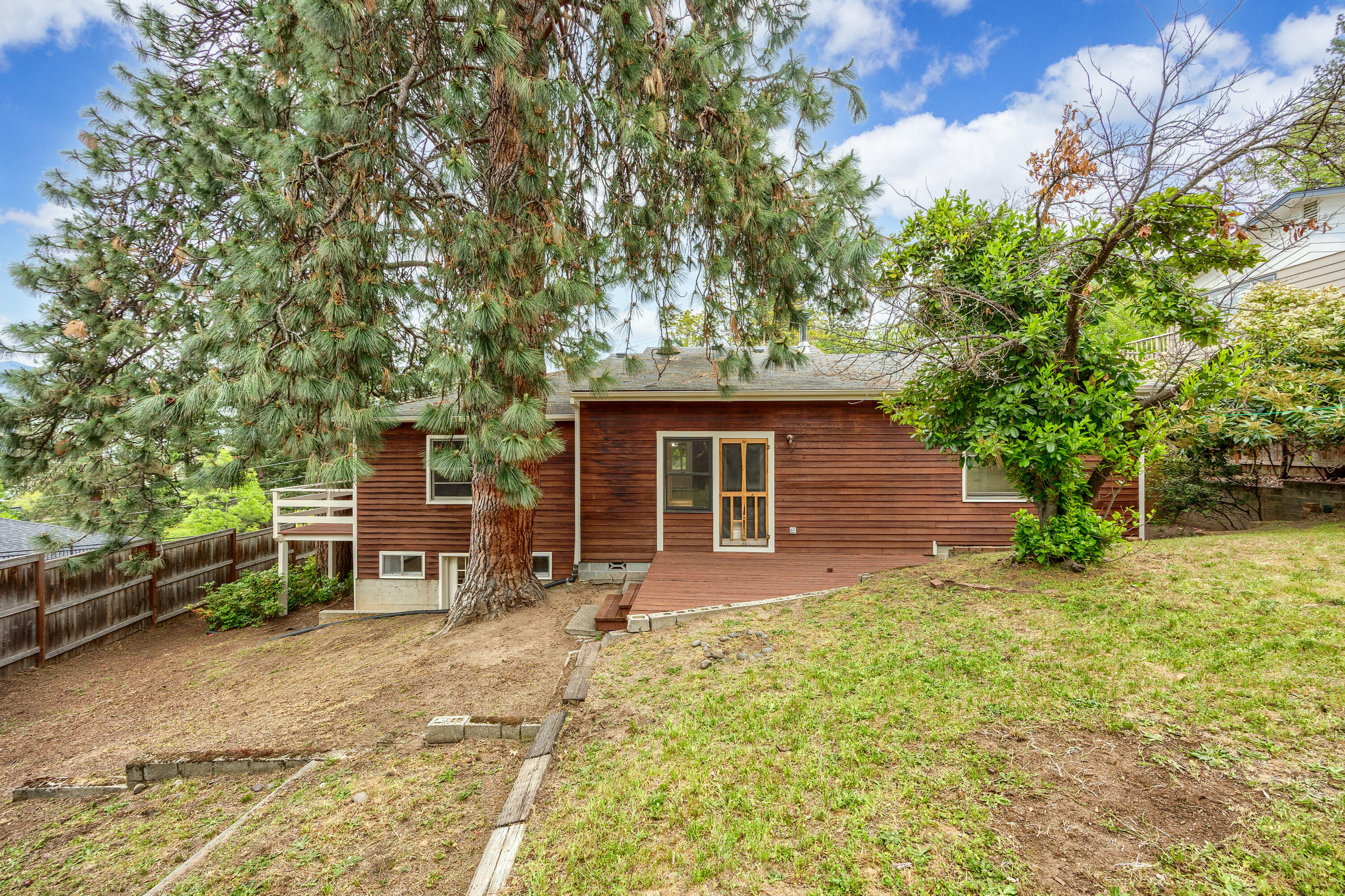 Mountain Pines - Residential