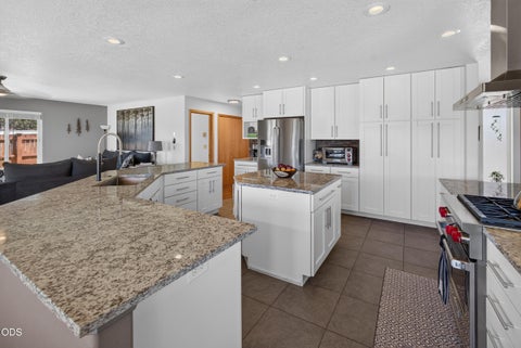 Tiny photo for 4627 SW Yew Avenue, Redmond, OR 97756 (MLS # 220223827)
