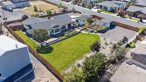 Tiny photo for 4627 SW Yew Avenue, Redmond, OR 97756 (MLS # 220223827)
