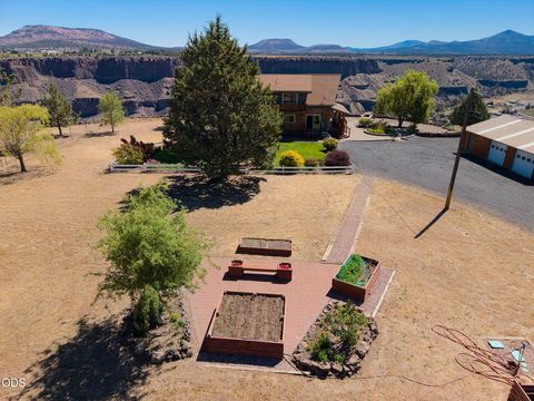 Tiny photo for 14831 SW Peninsula Drive, Terrebonne, OR 97760 (MLS # 220223303)