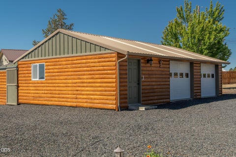 Tiny photo for 14831 SW Peninsula Drive, Terrebonne, OR 97760 (MLS # 220223303)