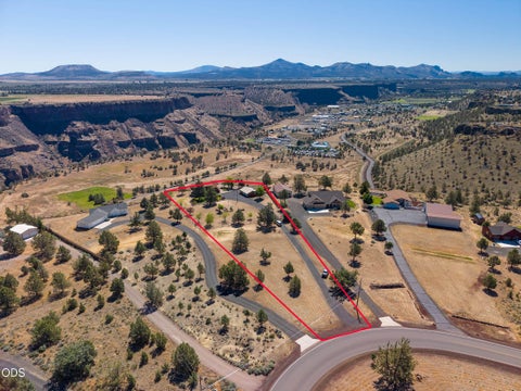 Tiny photo for 14831 SW Peninsula Drive, Terrebonne, OR 97760 (MLS # 220223303)