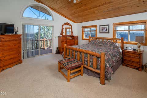Tiny photo for 14831 SW Peninsula Drive, Terrebonne, OR 97760 (MLS # 220223303)