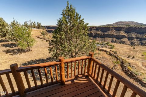 Tiny photo for 14831 SW Peninsula Drive, Terrebonne, OR 97760 (MLS # 220223303)