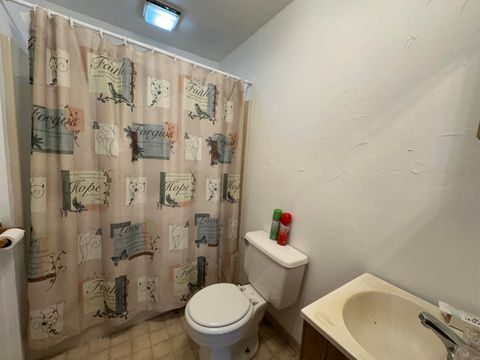 Tiny photo for 421 Cottonwood Street, Mount Vernon, OR 97865 (MLS # 220217530)