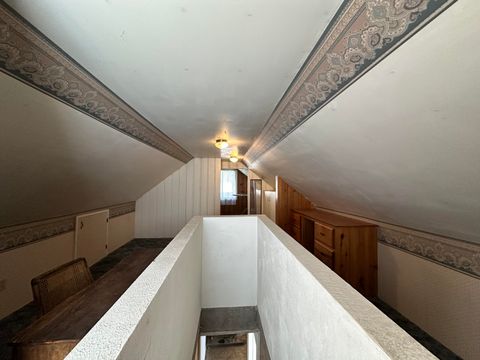 Tiny photo for 421 Cottonwood Street, Mount Vernon, OR 97865 (MLS # 220217530)