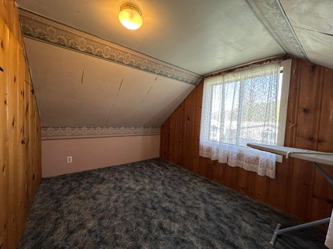 Tiny photo for 421 Cottonwood Street, Mount Vernon, OR 97865 (MLS # 220217530)