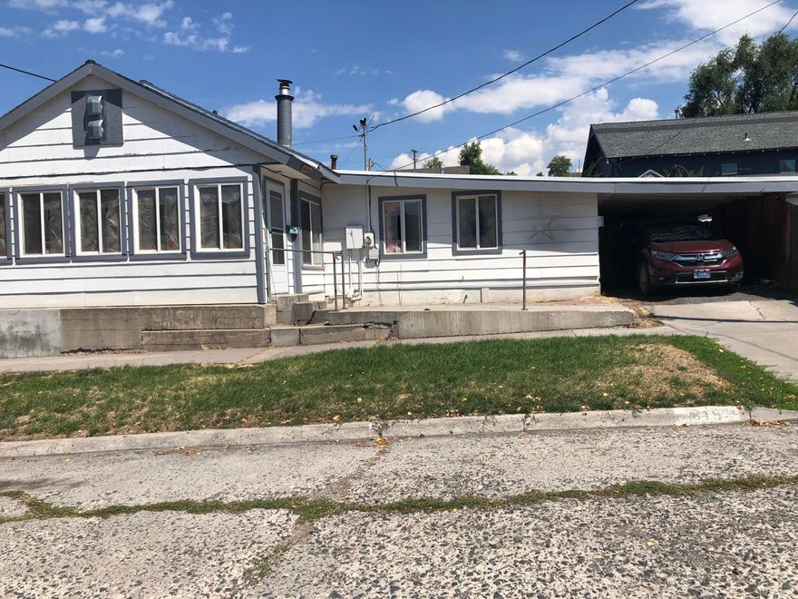 This is a one Party Listing