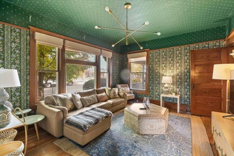 Tiny photo for 139 SW I Street, Grants Pass, OR 97526 (MLS # 220211182)