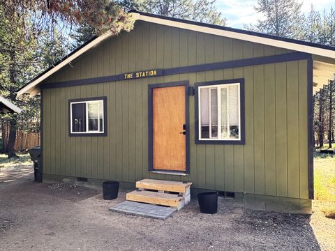 Tiny photo for 15758 Camino De Oro Ave, La Pine, OR 97739 (MLS # 220219348)