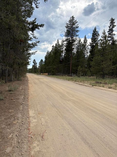 Tiny photo for 15758 Camino De Oro Ave, La Pine, OR 97739 (MLS # 220219348)