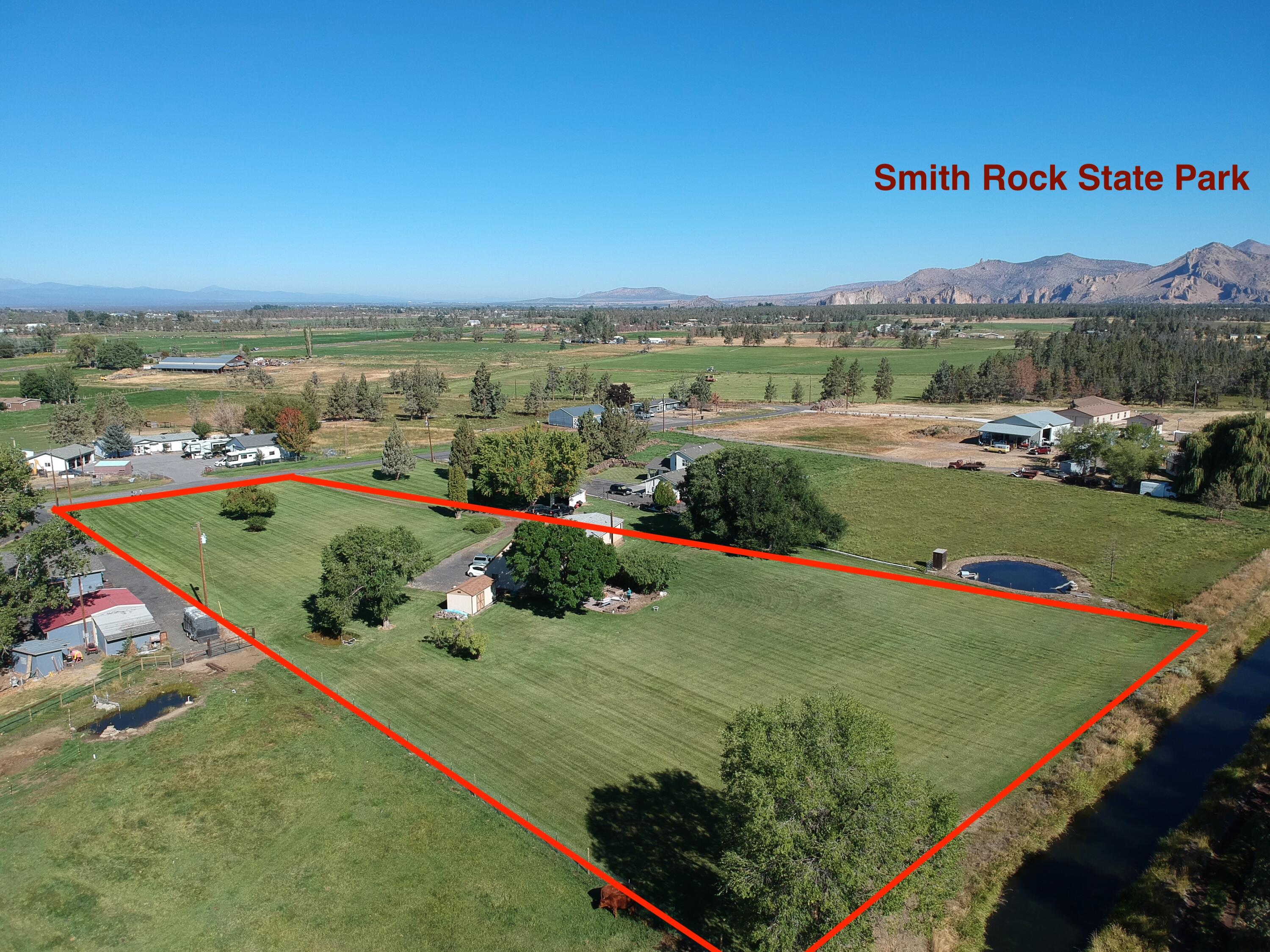 3680 NE Walnut Drive