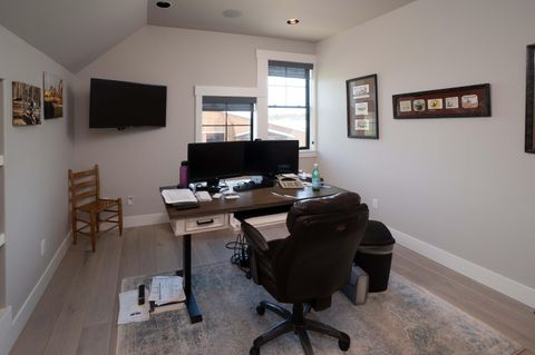 Tiny photo for 66505 Gerking Market Road, Bend, OR 97703 (MLS # 220207668)