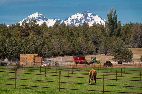 Tiny photo for 66505 Gerking Market Road, Bend, OR 97703 (MLS # 220207668)