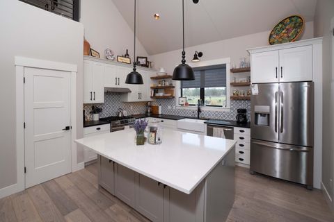 Tiny photo for 66505 Gerking Market Road, Bend, OR 97703 (MLS # 220207668)