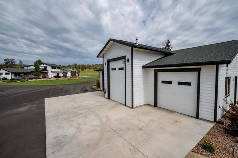 Tiny photo for 66505 Gerking Market Road, Bend, OR 97703 (MLS # 220207668)