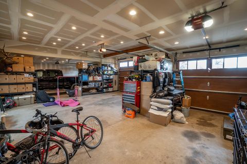 Tiny photo for 66505 Gerking Market Road, Bend, OR 97703 (MLS # 220207668)