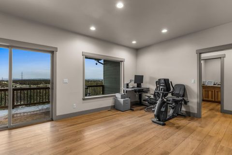 Tiny photo for 5518 NW Cedar Place, Prineville, OR 97754 (MLS # 220215846)