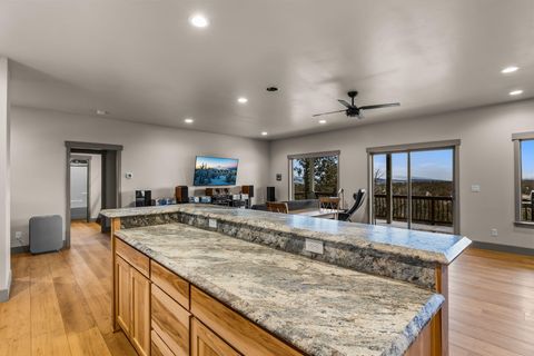 Tiny photo for 5518 NW Cedar Place, Prineville, OR 97754 (MLS # 220215846)