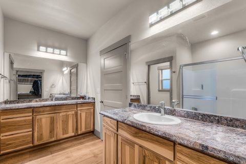 Tiny photo for 5518 NW Cedar Place, Prineville, OR 97754 (MLS # 220215846)