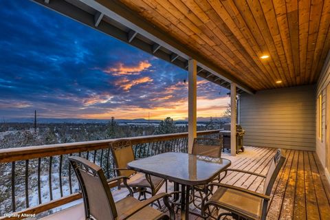 Photo of 5518 NW Cedar Place, Prineville, OR 97754 (MLS # 220215846)