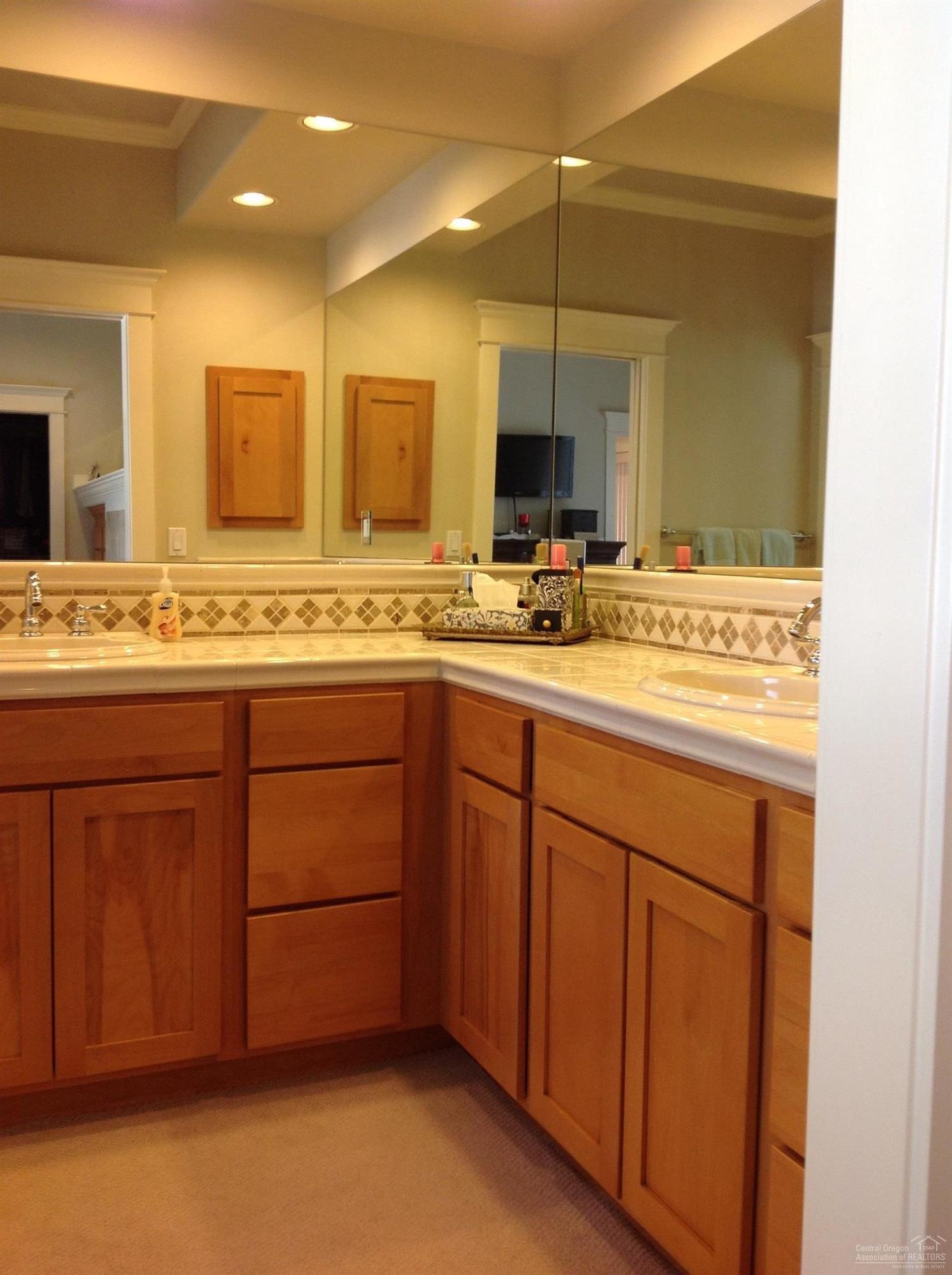 Cloud 9 Estates - Residential