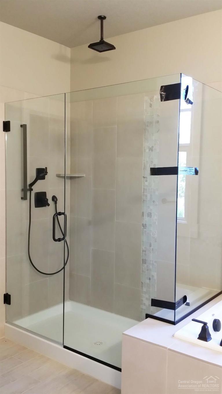 Pine Meadow Vill - Residential